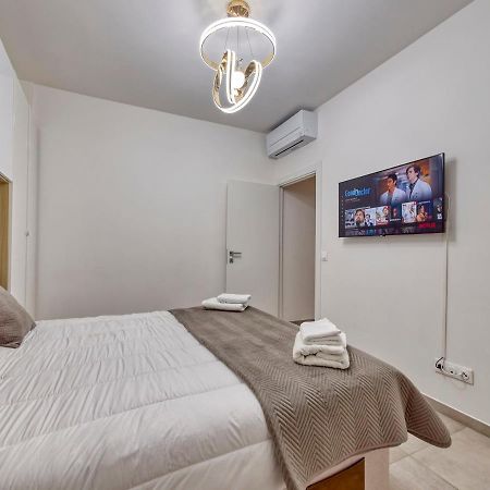 City Vibes, Indoor Parking, Breakfast & Air Conditioning Ница Екстериор снимка