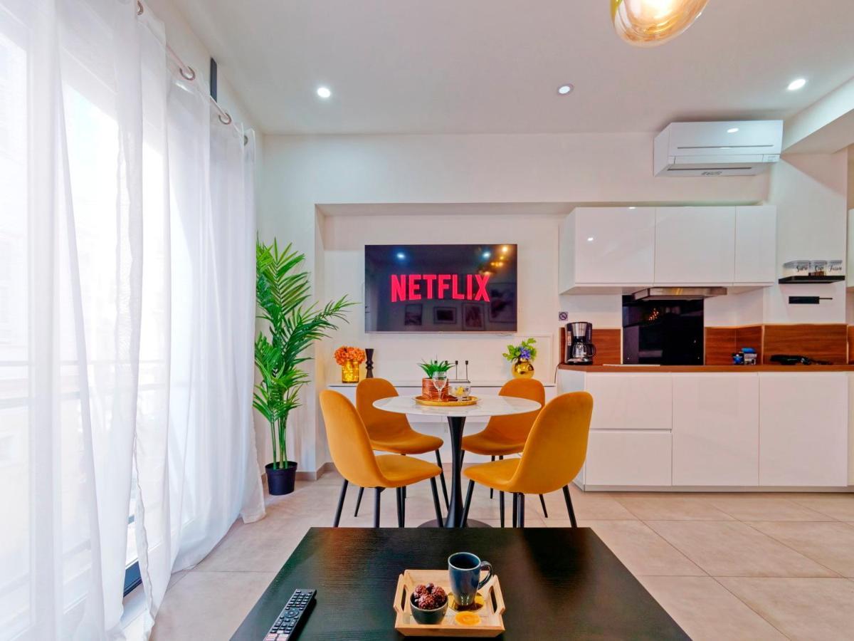 City Vibes, Indoor Parking, Breakfast & Air Conditioning Ница Екстериор снимка